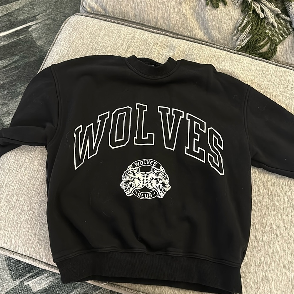 Darc sport wolves crewneck size medium